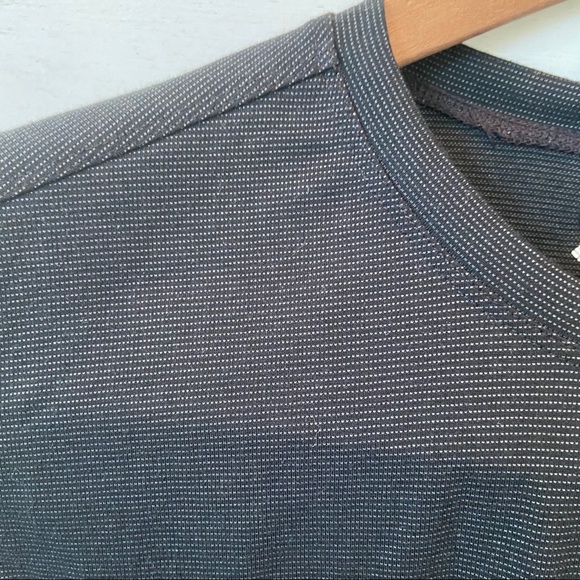 Columbia GRT Omni Dry 3/4 Sleeve Pin Striped Top.  Size Large. EUC. - Picture 3 of 9